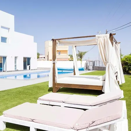 빌라 Independent With An Immense Heated Pool! Oroteanda Baja