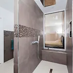 Independent With An Immense Heated Pool! Вилла *