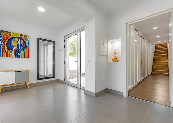 Independent With An Immense Heated Pool! * Oroteanda Baja