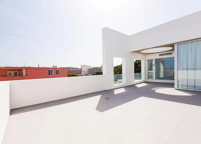 Independent With An Immense Heated Pool! Villa *